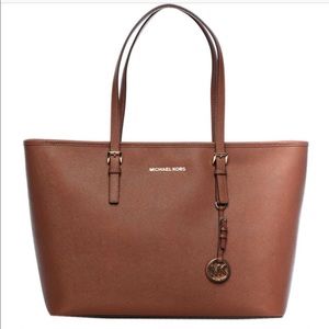 Michael Kors Jet Set Medium Saffiano Brown